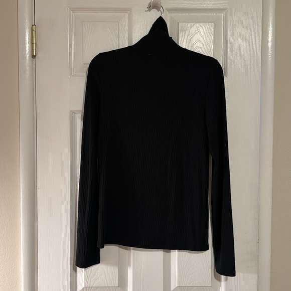 Madewell Lightweight Ribbed Turtleneck Top - Picture 5 of 7
